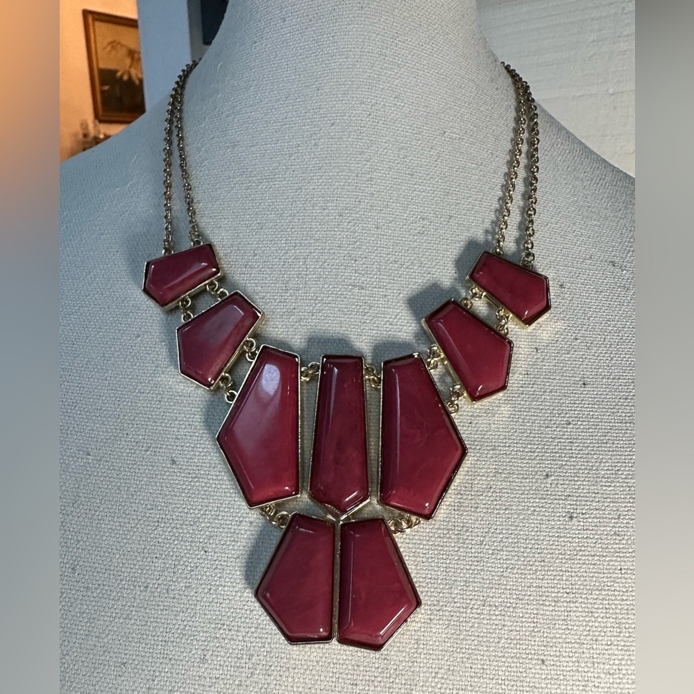 Abstract minimalist goldtone statement necklace